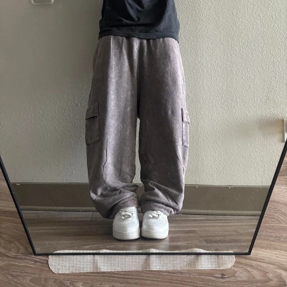 Vintage Y2K/2000s Baggy Faded Grey Skater Cargo Sweatpants! Fits L